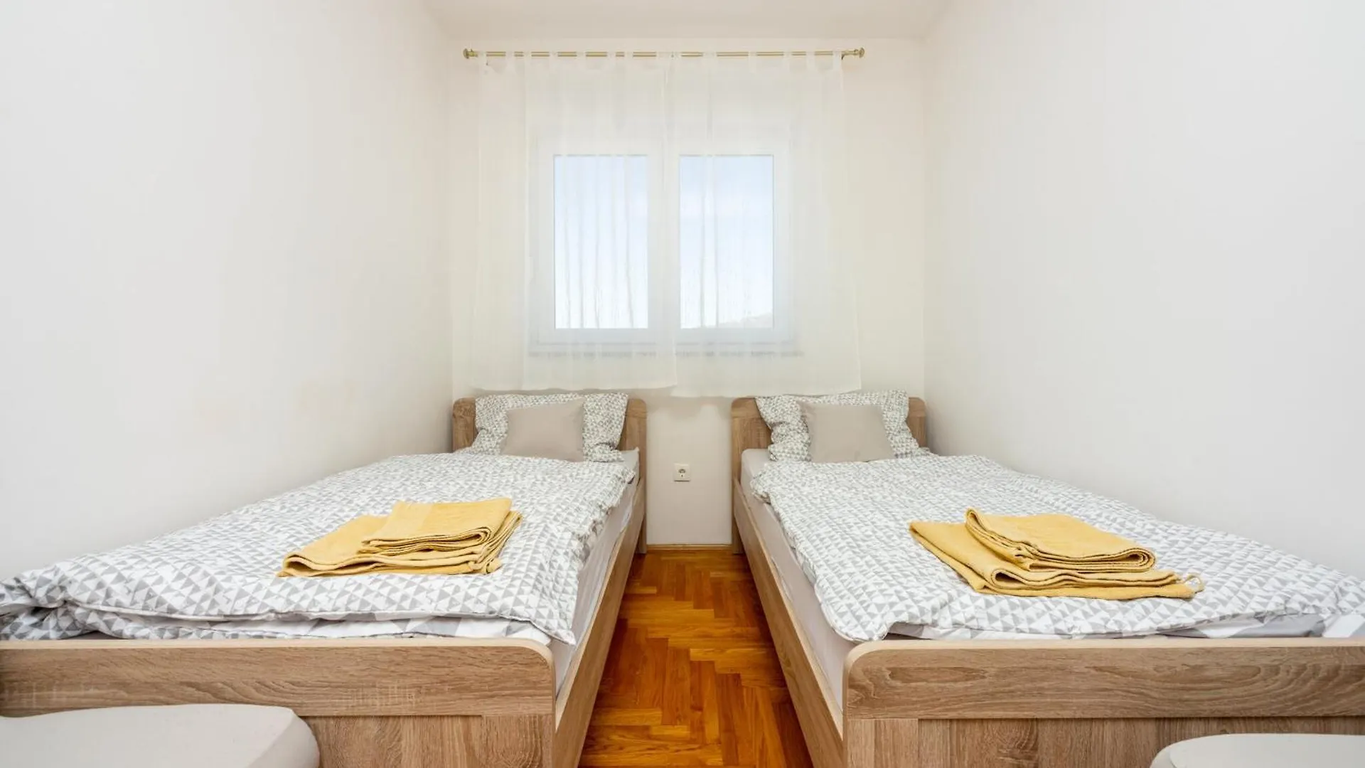 Pavicic Jadranovo Apartment